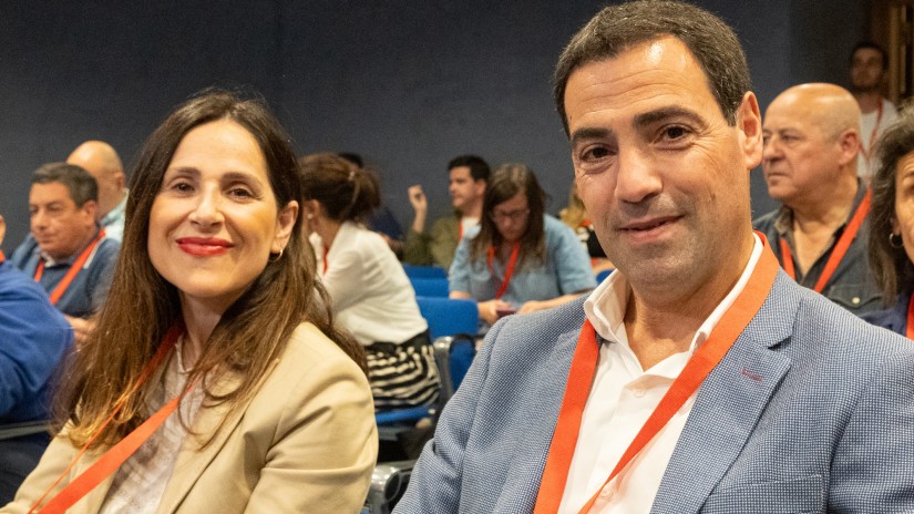 EAJ-PNVren Aberri Batzarrak aho batez onartu du PSE-EErekin koalizioko Eusko Jaurlaritza osatzeko akordioa EAJ-PNVren Aberri Batzarrak aho batez onartu du PSE-EErekin koalizioko Eusko Jaurlaritza osatzeko akordioa